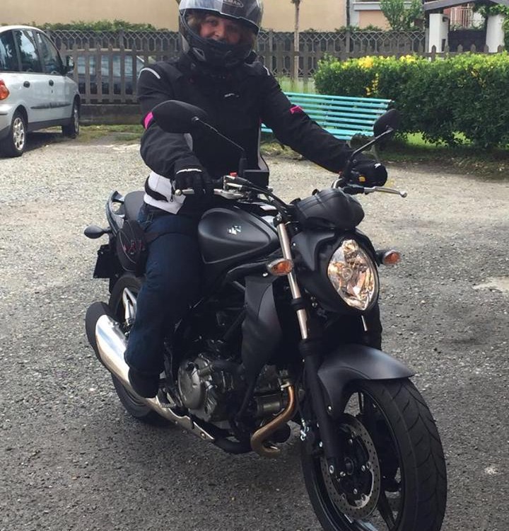 Erica_ragazze_in_moto