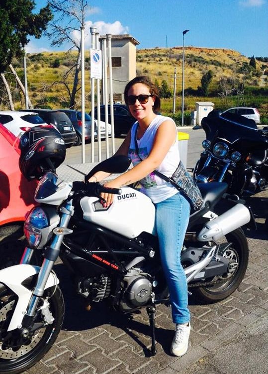 Serena_ragazze_in_moto