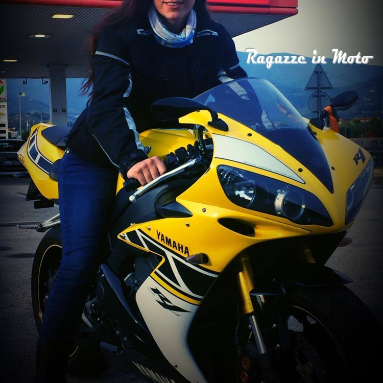 simona_ragazze_in_moto