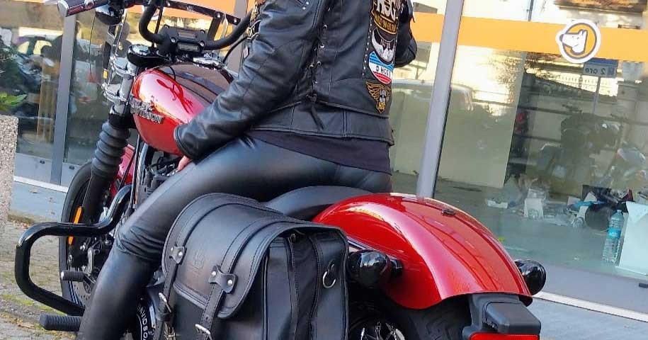 loredana_ragazze-in-moto