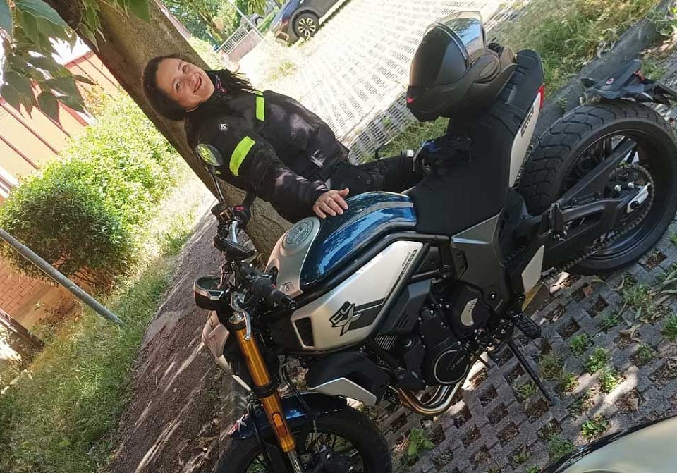 mirella_ragazze_in_moto