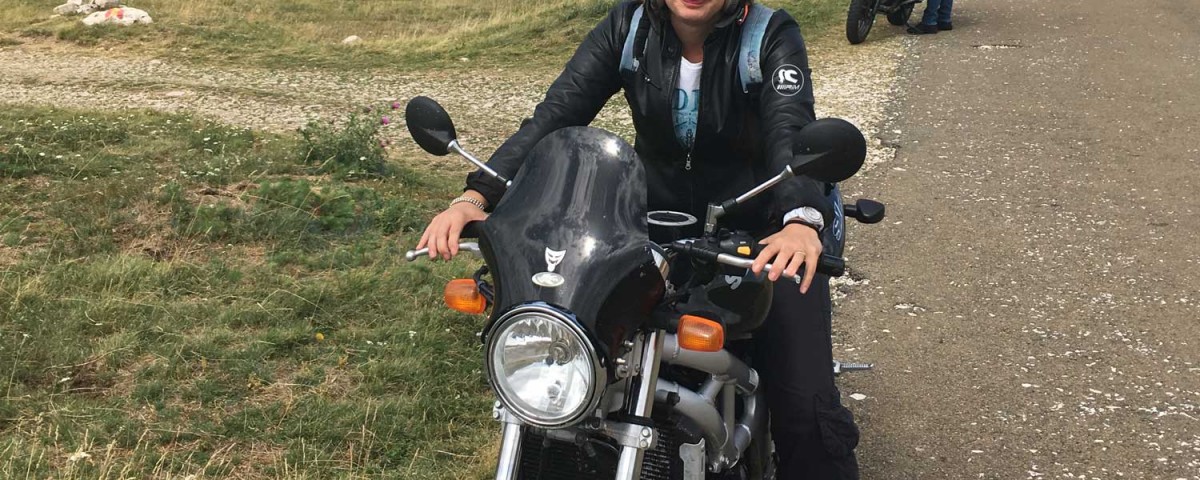 ermeben_ragazze_in-moto